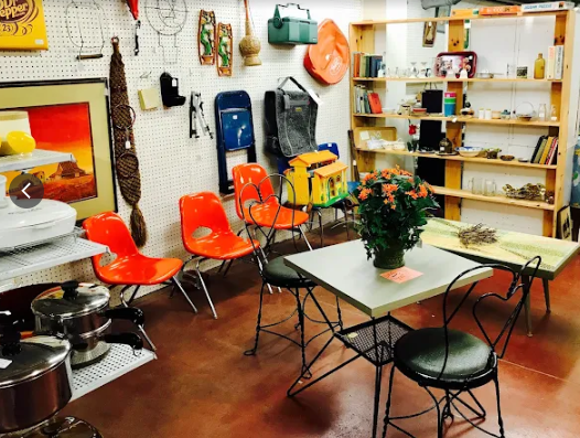 Cabbages & Kings Antique Mall photo 11