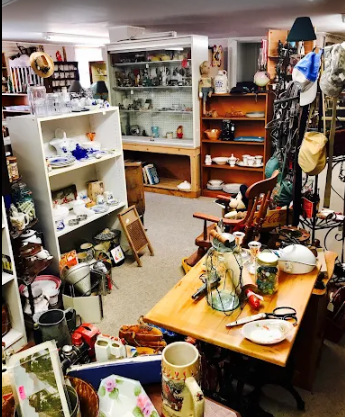 Cabbages & Kings Antique Mall photo 13